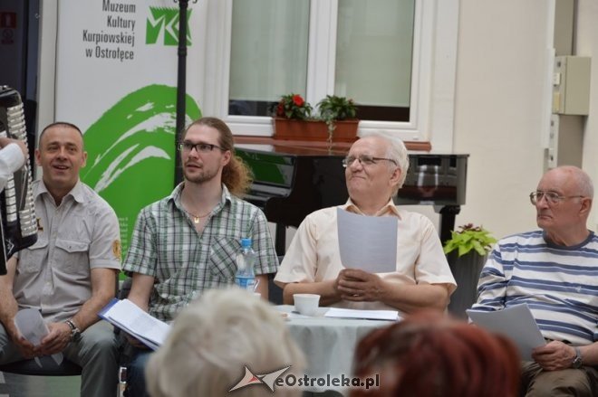 Wielopokoleniowe śpiewanie w Muzeum Kultury Kurpiowskiej [07.05.2016] - zdjęcie #20 - eOstroleka.pl