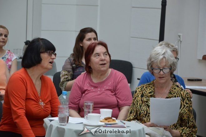 Wielopokoleniowe śpiewanie w Muzeum Kultury Kurpiowskiej [07.05.2016] - zdjęcie #5 - eOstroleka.pl