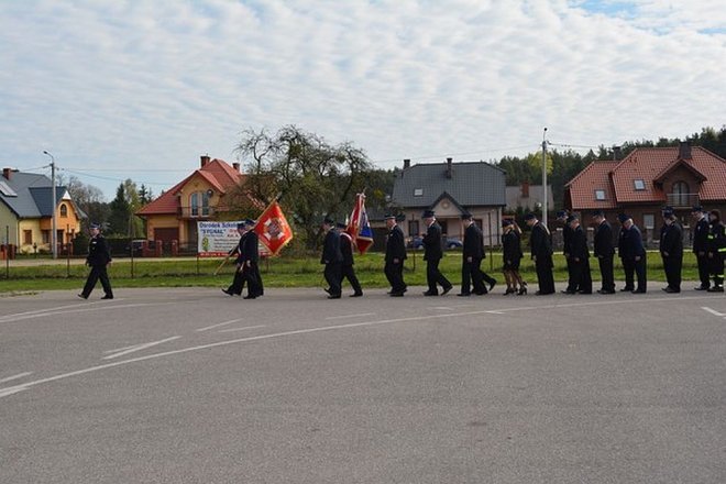 Strażacy ochotnicy z Łysych obchodzili święto swojego patrona [03.05.2016] - zdjęcie #2 - eOstroleka.pl