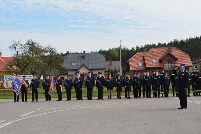 Strażacy ochotnicy z Łysych obchodzili święto swojego patrona [03.05.2016] - zdjęcie #34 - eOstroleka.pl