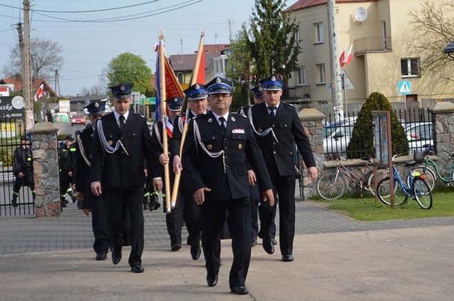 Strażacy ochotnicy z Łysych obchodzili święto swojego patrona [03.05.2016] - zdjęcie #6 - eOstroleka.pl