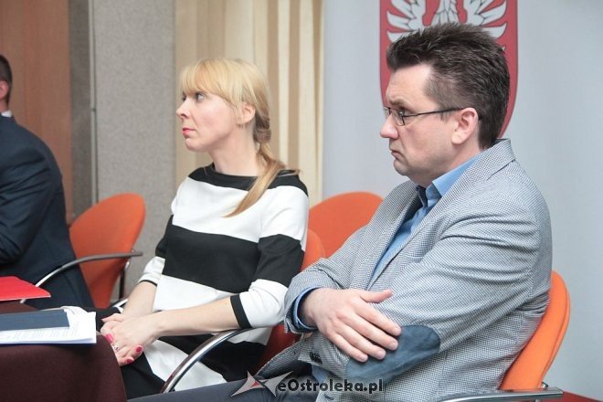 Debatowali o plusach i minusach podziału województwa mazowieckiego [09.05.2016] - zdjęcie #57 - eOstroleka.pl