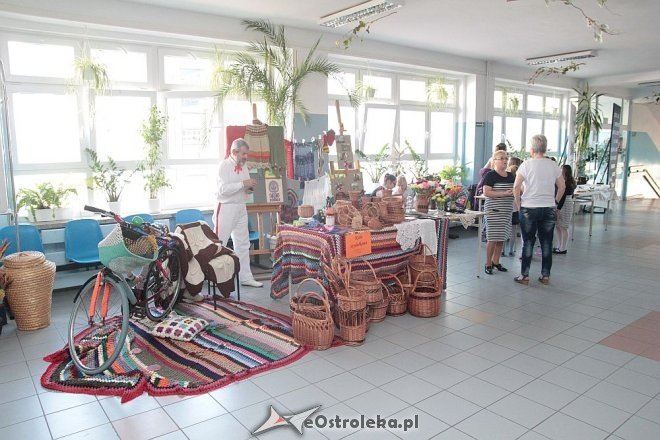 Dni Kultury Kurpiowskiej w SP nr 10 w Ostrołęce [10.05.2016] - zdjęcie #65 - eOstroleka.pl