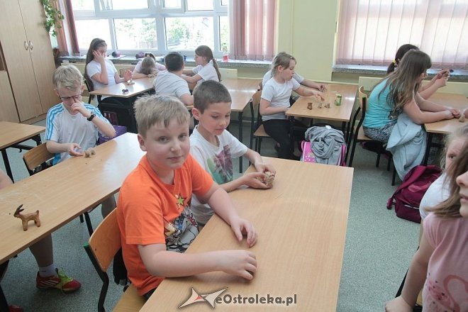 Dni Kultury Kurpiowskiej w SP nr 10 w Ostrołęce [10.05.2016] - zdjęcie #34 - eOstroleka.pl