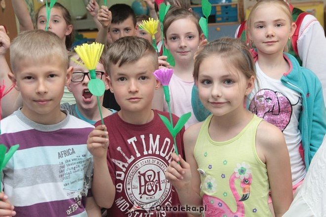 Dni Kultury Kurpiowskiej w SP nr 10 w Ostrołęce [10.05.2016] - zdjęcie #6 - eOstroleka.pl