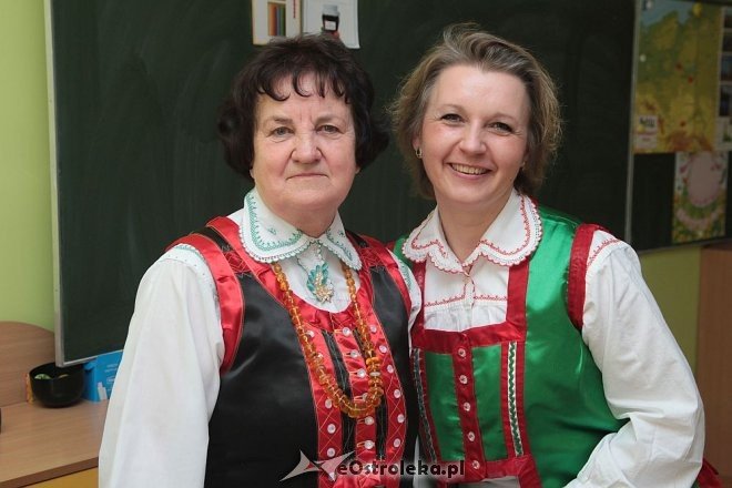 Dni Kultury Kurpiowskiej w SP nr 10 w Ostrołęce [10.05.2016] - zdjęcie #1 - eOstroleka.pl