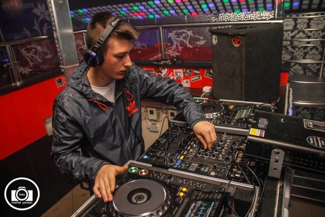 Noc Klubowiczów i koncert Eratox w Clubie Ibiza Zalesie [07.05.2016] - zdjęcie #15 - eOstroleka.pl