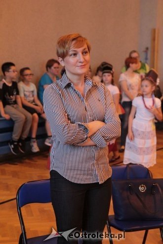 Przegląd Piosenki Kurpiowskiej w SP nr 10 [11.05.2016] - zdjęcie #64 - eOstroleka.pl