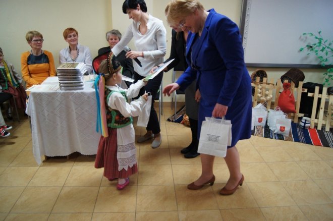 Olszewo-Borki: Mali ambasadorowie gwary kurpiowskiej [11.05.2016] - zdjęcie #9 - eOstroleka.pl