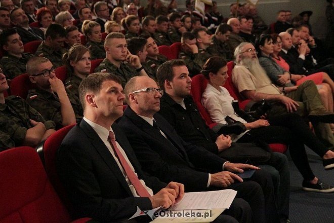 XXV uroczysta sesja Rady Miasta Ostrołęki [12.05.2016] - zdjęcie #12 - eOstroleka.pl