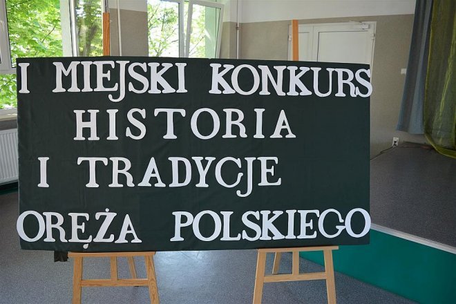 Konkurs o historii i tradycjach Oręża Polskiego w ZSZ nr 2 w Ostrołęce [13.05.2016] - zdjęcie #6 - eOstroleka.pl