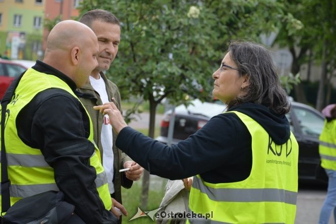 Akcja informacyjna KOD w Ostrołęce [14.05.2016] - zdjęcie #16 - eOstroleka.pl