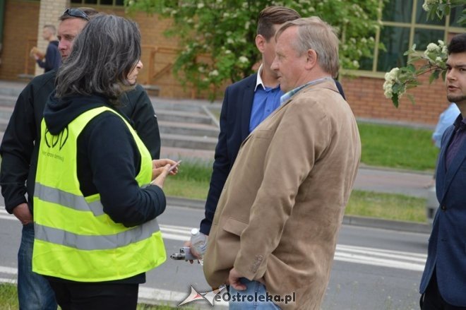 Akcja informacyjna KOD w Ostrołęce [14.05.2016] - zdjęcie #6 - eOstroleka.pl
