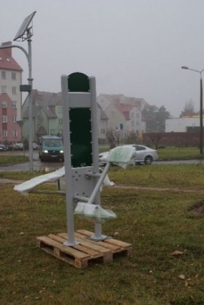 Siłownie pod chmurką w Ostrołęce (06.11.09) - zdjęcie #33 - eOstroleka.pl