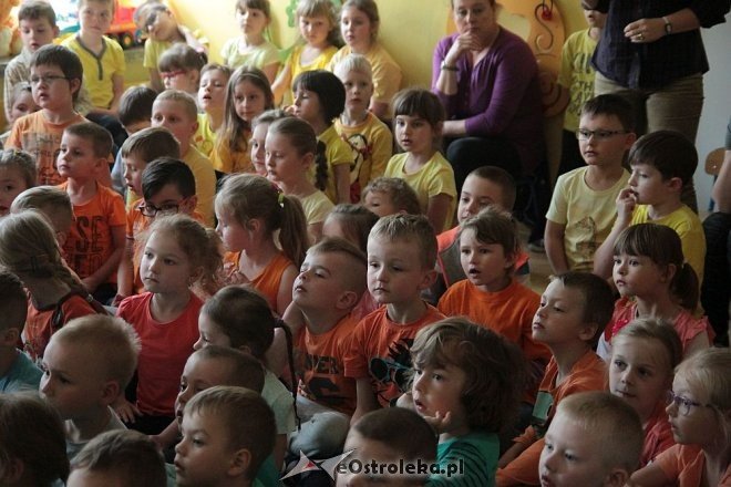 Kolorowy Dzień Optymizmu w „Krainie Misiów” [16.05.2016] - zdjęcie #15 - eOstroleka.pl