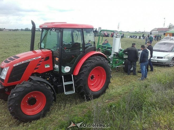 Pokaz sprzętu polowego z Agromaszem [17.05.2016] - zdjęcie #1 - eOstroleka.pl