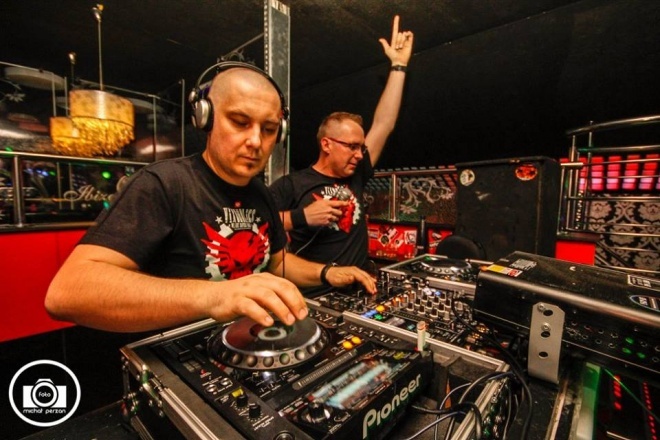 Clubbasse w Ibizie: Pumpingland i Retro Time In Attack [14.05.2016] - zdjęcie #36 - eOstroleka.pl