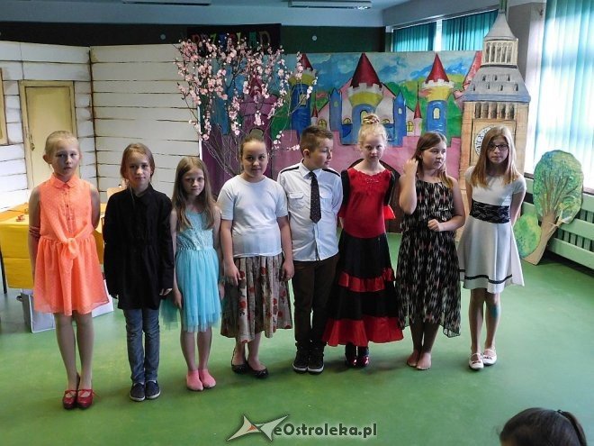 Anglojęzyczna wersja baśni o Kopciuszku w wykonaniu uczniów z „dziesiątki” [17.05.2016] - zdjęcie #8 - eOstroleka.pl