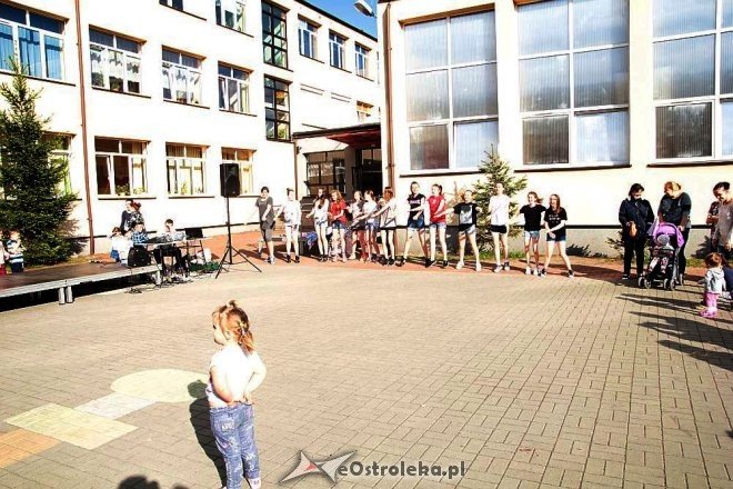 Festyn z „Jedynką” i Radą Osiedla Śródmieście [19.05.2016] - zdjęcie #5 - eOstroleka.pl