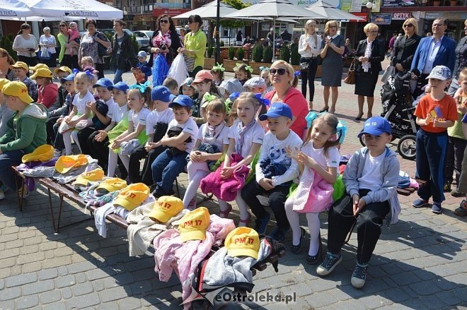 Przedszkolny Festiwal Tańca z „Krainą Misiów” [20.05.2016] - zdjęcie #164 - eOstroleka.pl