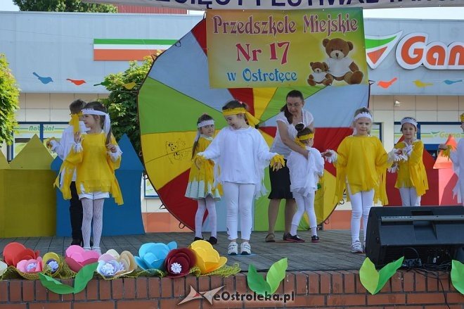 Przedszkolny Festiwal Tańca z „Krainą Misiów” [20.05.2016] - zdjęcie #30 - eOstroleka.pl