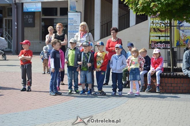Przedszkolny Festiwal Tańca z „Krainą Misiów” [20.05.2016] - zdjęcie #34 - eOstroleka.pl
