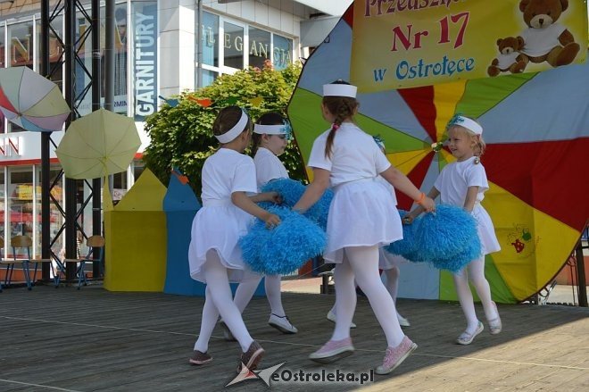 Przedszkolny Festiwal Tańca z „Krainą Misiów” [20.05.2016] - zdjęcie #93 - eOstroleka.pl