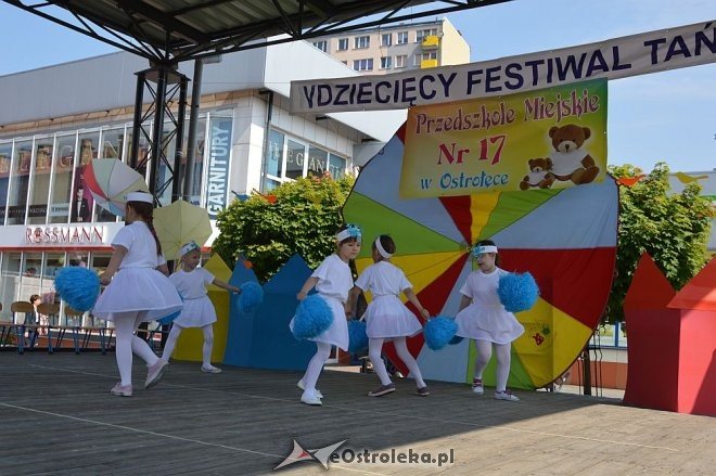 Przedszkolny Festiwal Tańca z „Krainą Misiów” [20.05.2016] - zdjęcie #65 - eOstroleka.pl