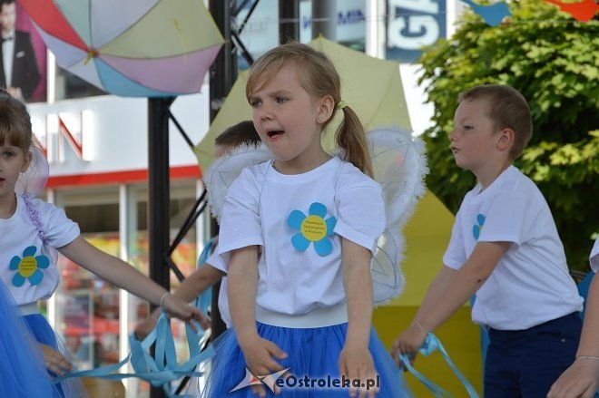 Przedszkolny Festiwal Tańca z „Krainą Misiów” [20.05.2016] - zdjęcie #58 - eOstroleka.pl