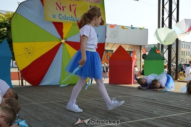 Przedszkolny Festiwal Tańca z „Krainą Misiów” [20.05.2016] - zdjęcie #133 - eOstroleka.pl