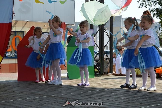 Przedszkolny Festiwal Tańca z „Krainą Misiów” [20.05.2016] - zdjęcie #146 - eOstroleka.pl