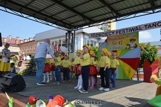 Przedszkolny Festiwal Tańca z „Krainą Misiów” [20.05.2016] - zdjęcie #151 - eOstroleka.pl