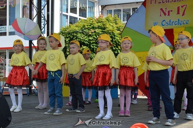 Przedszkolny Festiwal Tańca z „Krainą Misiów” [20.05.2016] - zdjęcie #19 - eOstroleka.pl