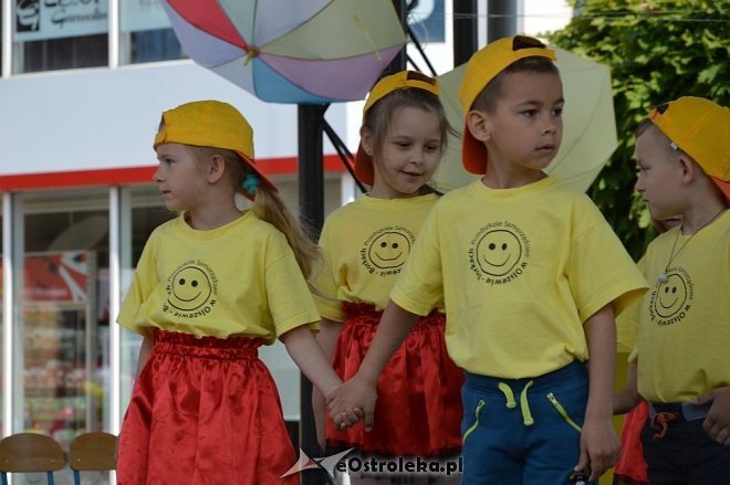 Przedszkolny Festiwal Tańca z „Krainą Misiów” [20.05.2016] - zdjęcie #18 - eOstroleka.pl