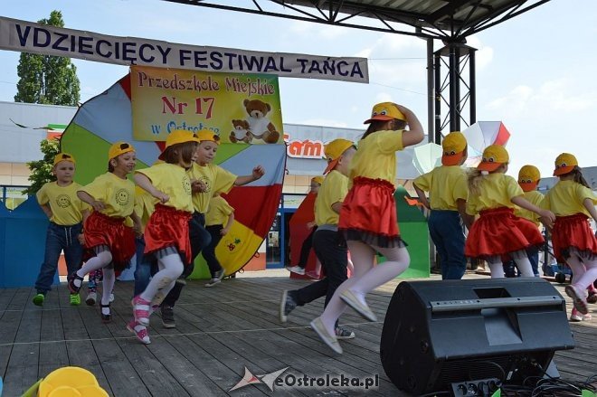 Przedszkolny Festiwal Tańca z „Krainą Misiów” [20.05.2016] - zdjęcie #7 - eOstroleka.pl
