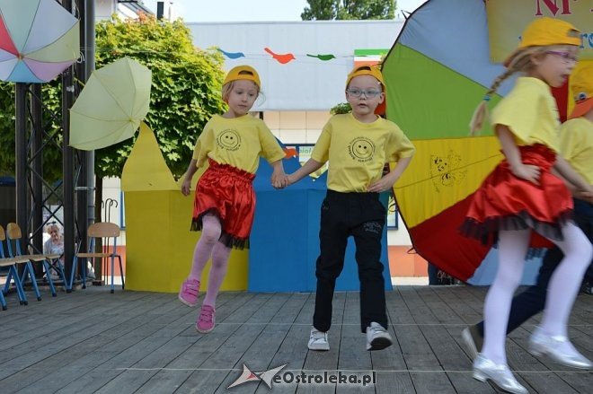 Przedszkolny Festiwal Tańca z „Krainą Misiów” [20.05.2016] - zdjęcie #6 - eOstroleka.pl