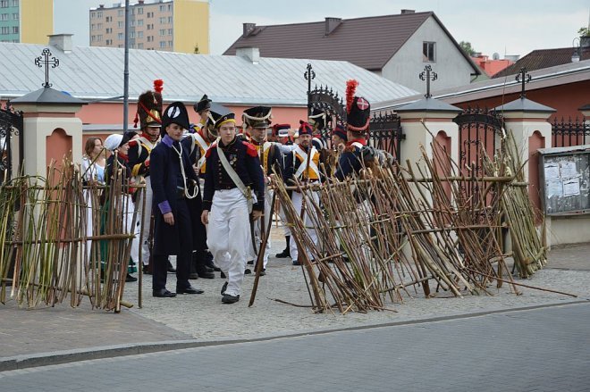 Inscenizacja obrony klasztoru w Ostrołęce [21.05.2016] - zdjęcie #9 - eOstroleka.pl