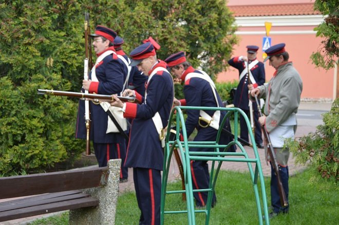 Inscenizacja obrony klasztoru w Ostrołęce [21.05.2016] - zdjęcie #110 - eOstroleka.pl