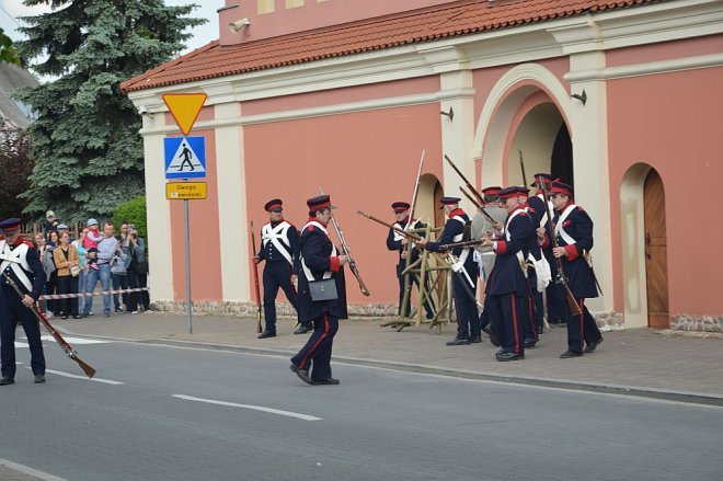 Inscenizacja obrony klasztoru w Ostrołęce [21.05.2016] - zdjęcie #72 - eOstroleka.pl