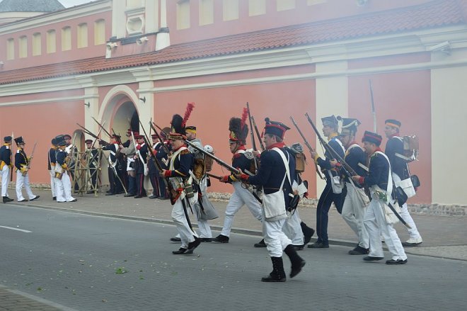 Inscenizacja obrony klasztoru w Ostrołęce [21.05.2016] - zdjęcie #80 - eOstroleka.pl