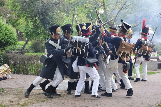 Inscenizacja obrony klasztoru w Ostrołęce [21.05.2016] - zdjęcie #63 - eOstroleka.pl
