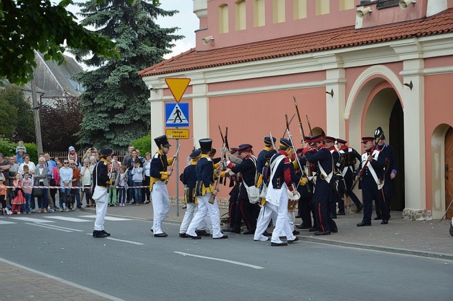 Inscenizacja obrony klasztoru w Ostrołęce [21.05.2016] - zdjęcie #147 - eOstroleka.pl