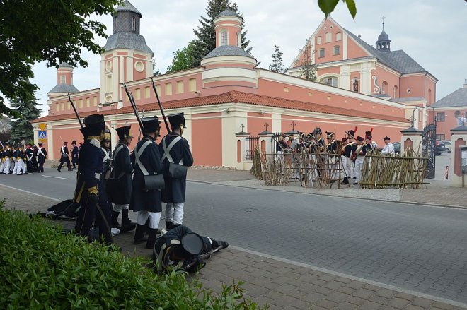 Inscenizacja obrony klasztoru w Ostrołęce [21.05.2016] - zdjęcie #153 - eOstroleka.pl