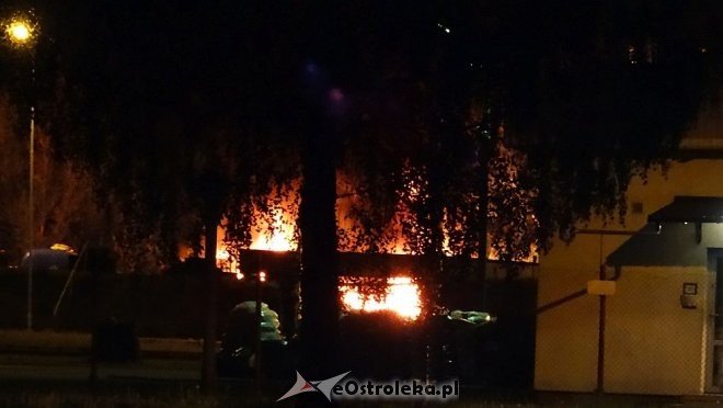 Ostrołęka: Potężny wybuch na stacji paliw. Płonie kilka tysięcy litrów gazu [21.05.2016] - zdjęcie #35 - eOstroleka.pl