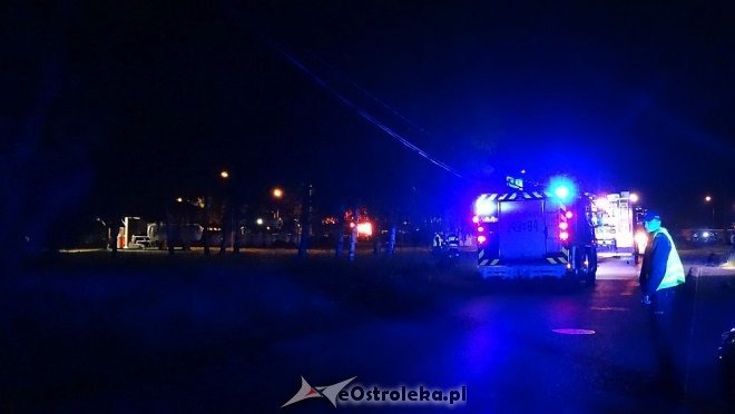 Ostrołęka: Potężny wybuch na stacji paliw. Płonie kilka tysięcy litrów gazu [21.05.2016] - zdjęcie #41 - eOstroleka.pl