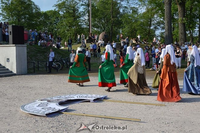 Miejskie obchody 1050. rocznicy Chrztu Polski [22.05.2016] - zdjęcie #110 - eOstroleka.pl