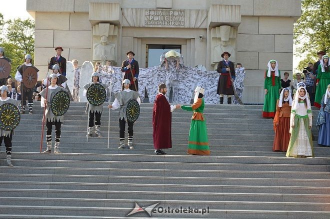 Miejskie obchody 1050. rocznicy Chrztu Polski [22.05.2016] - zdjęcie #101 - eOstroleka.pl