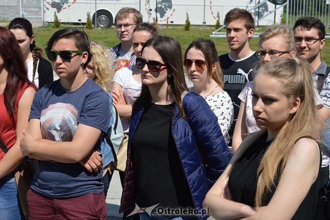 Studenci olsztyńskiego uniwersytetu z wizytą na stacji segregacji śmieci w Ostrołęce [23.05.2016] - zdjęcie #9 - eOstroleka.pl