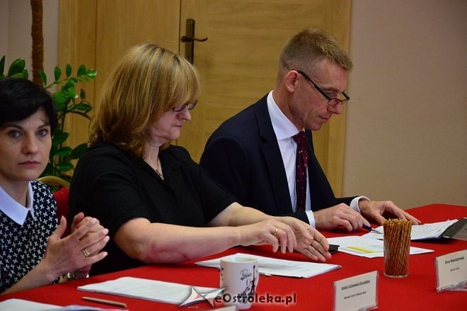 XIX sesja Rady Gminy Olszewo-Borki [25.06.2016] - zdjęcie #1 - eOstroleka.pl