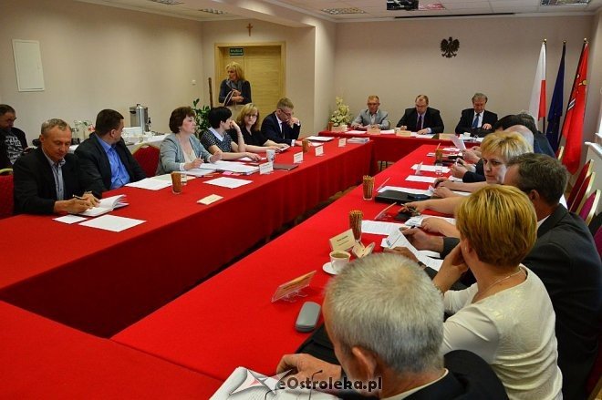 XIX sesja Rady Gminy Olszewo-Borki [25.06.2016] - zdjęcie #9 - eOstroleka.pl